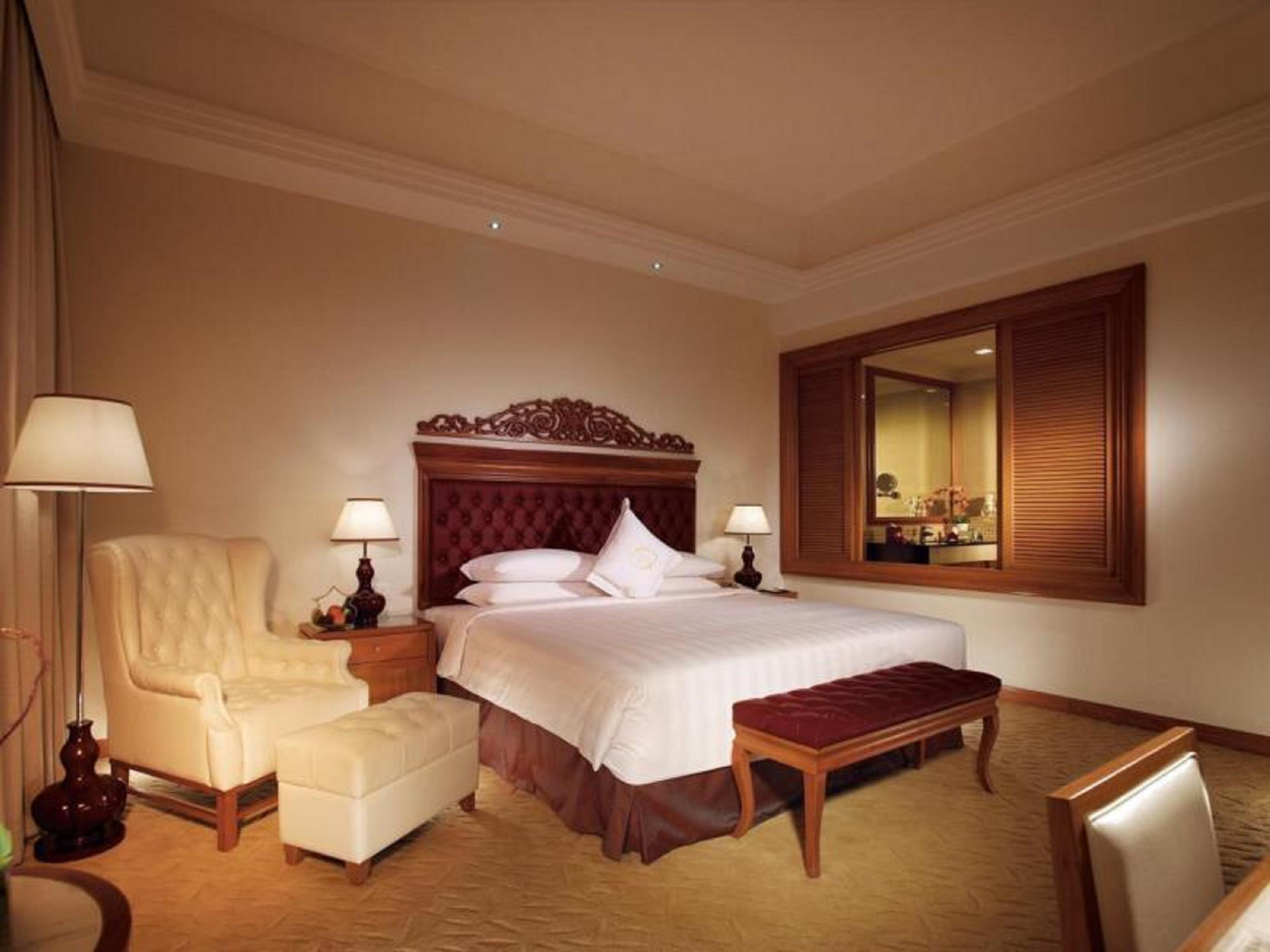 Royale Chulan Kuala Lumpur Hotel Ngoại thất bức ảnh A room at the hotel
