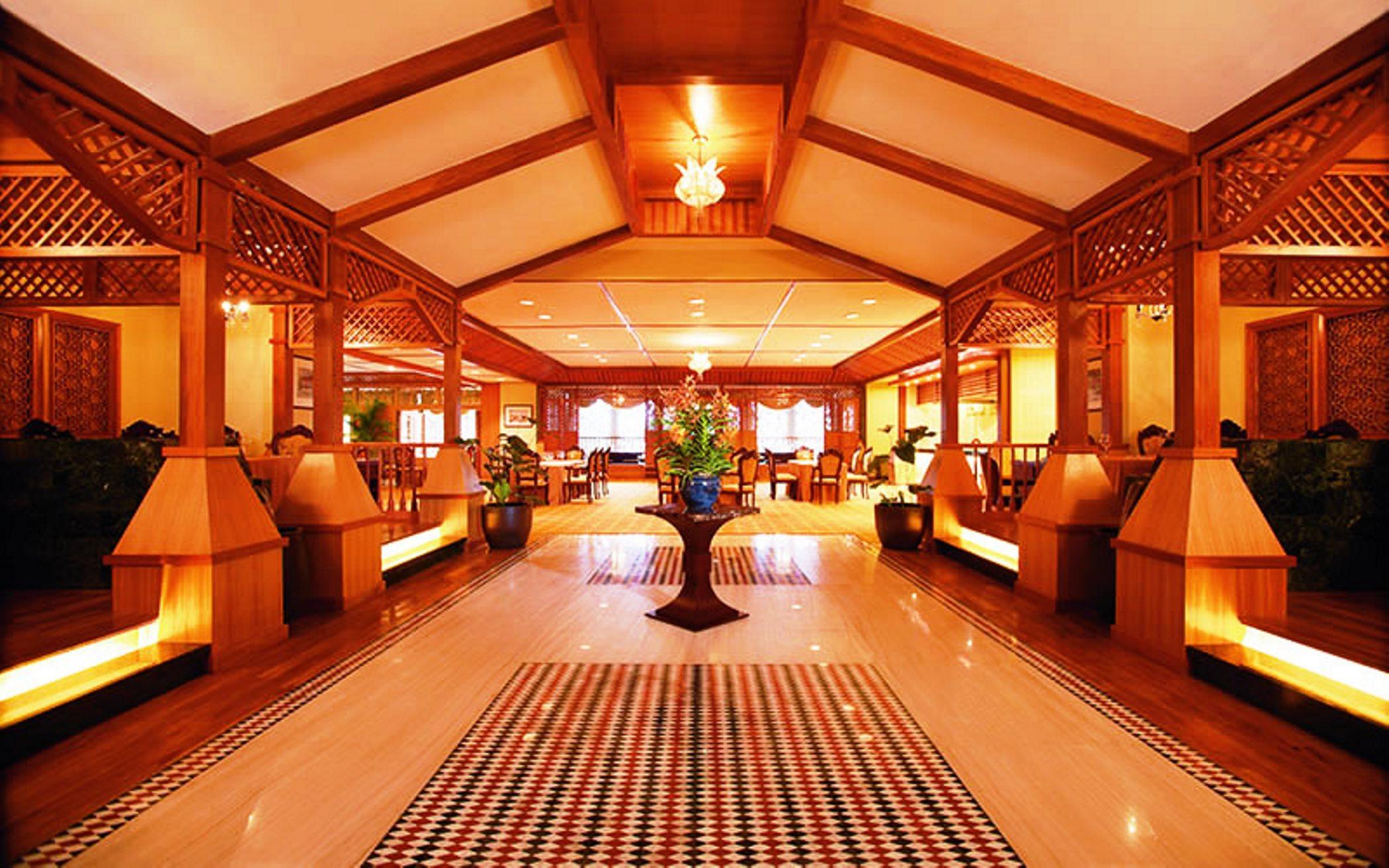 Royale Chulan Kuala Lumpur Hotel Ngoại thất bức ảnh The lobby of the hotel