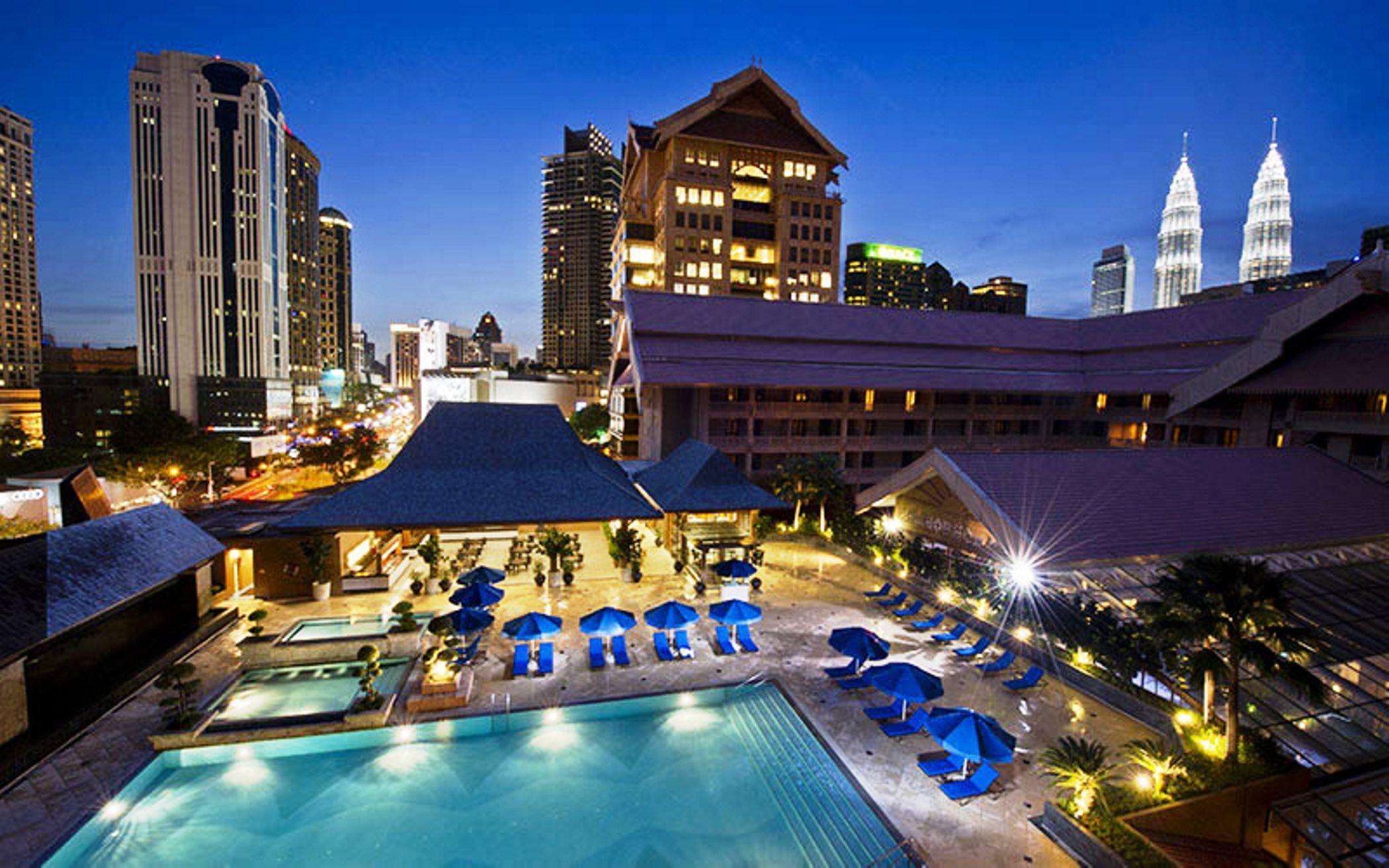 Royale Chulan Kuala Lumpur Hotel Ngoại thất bức ảnh The hotel's pool