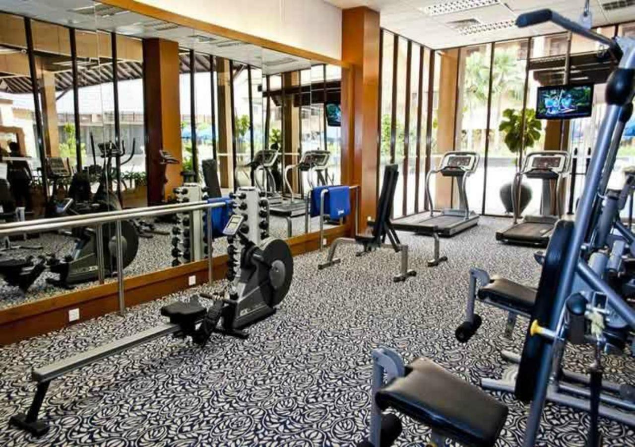 Royale Chulan Kuala Lumpur Hotel Ngoại thất bức ảnh A gym in a hotel